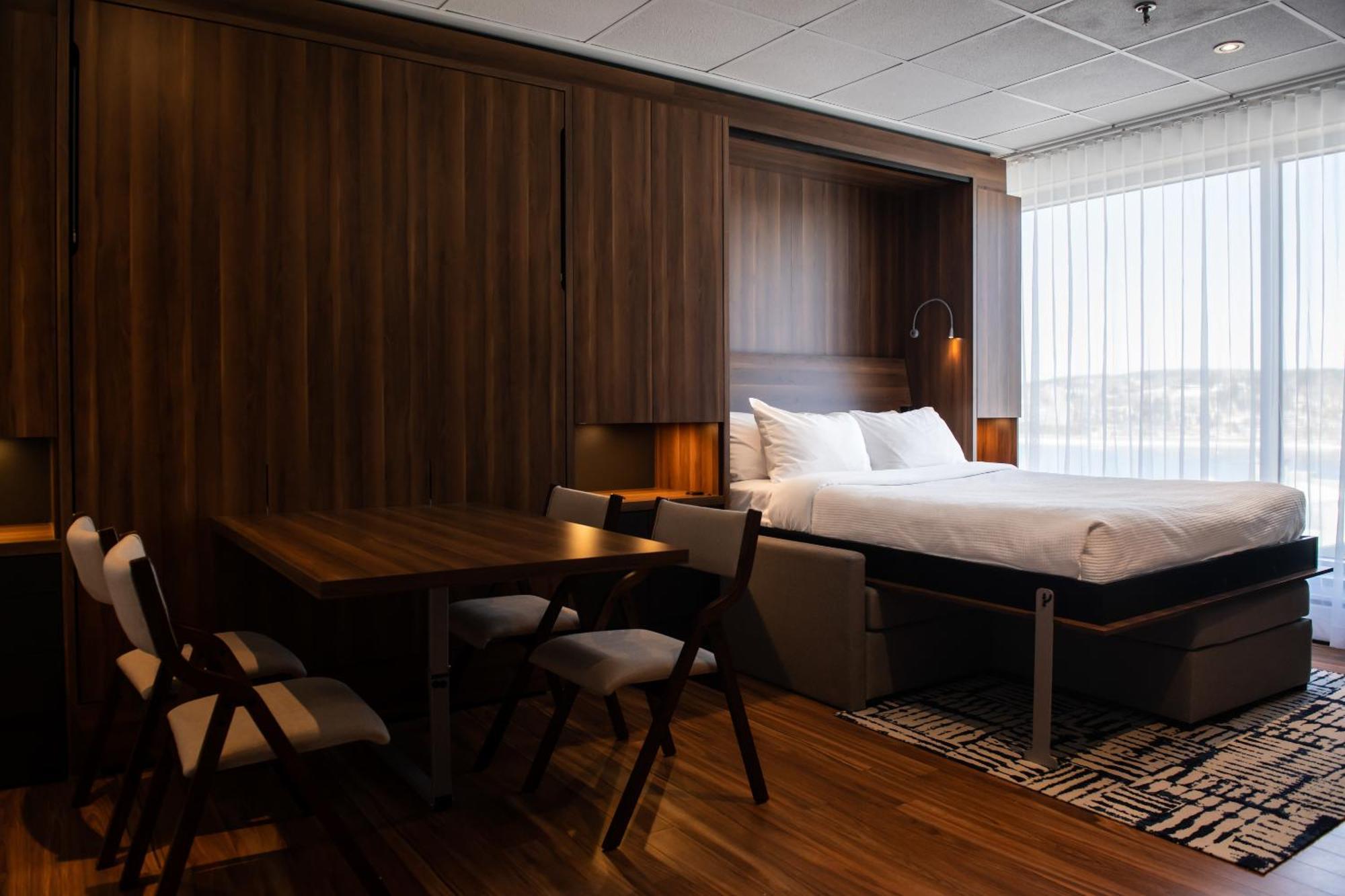 Hotel Chicoutimi, Affilie A Hyvi Экстерьер фото