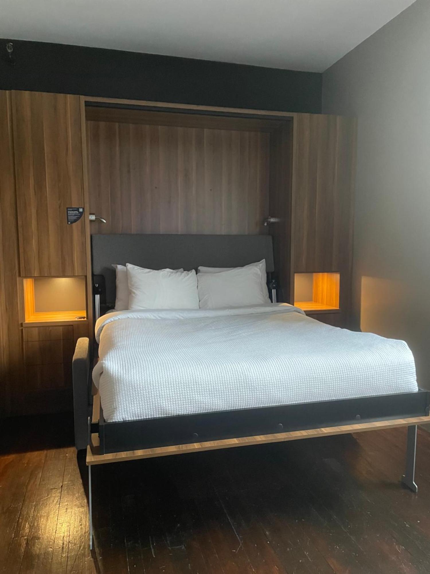 Hotel Chicoutimi, Affilie A Hyvi Экстерьер фото