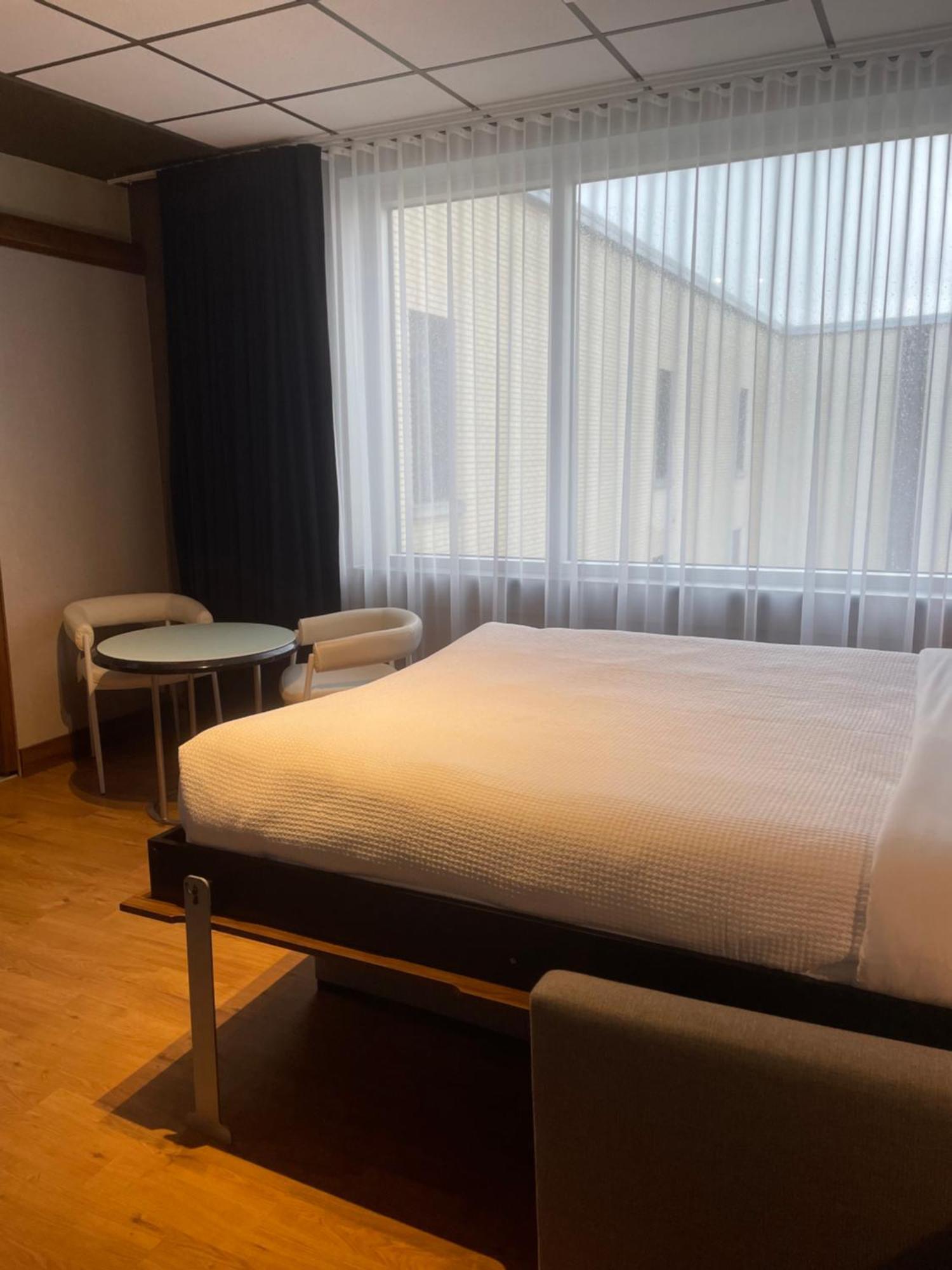 Hotel Chicoutimi, Affilie A Hyvi Экстерьер фото