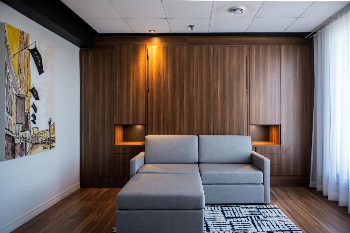 Hotel Chicoutimi, Affilie A Hyvi Экстерьер фото