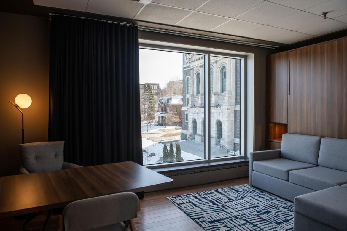 Hotel Chicoutimi, Affilie A Hyvi Экстерьер фото